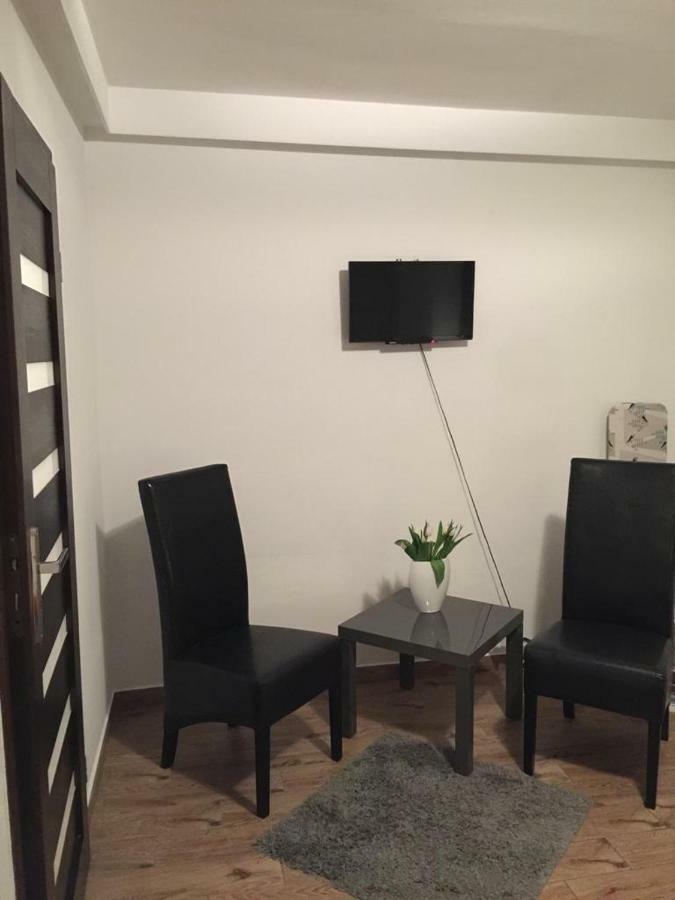 Ferienwohnung Przy Alei Krakowskiej Raszyn Exterior foto